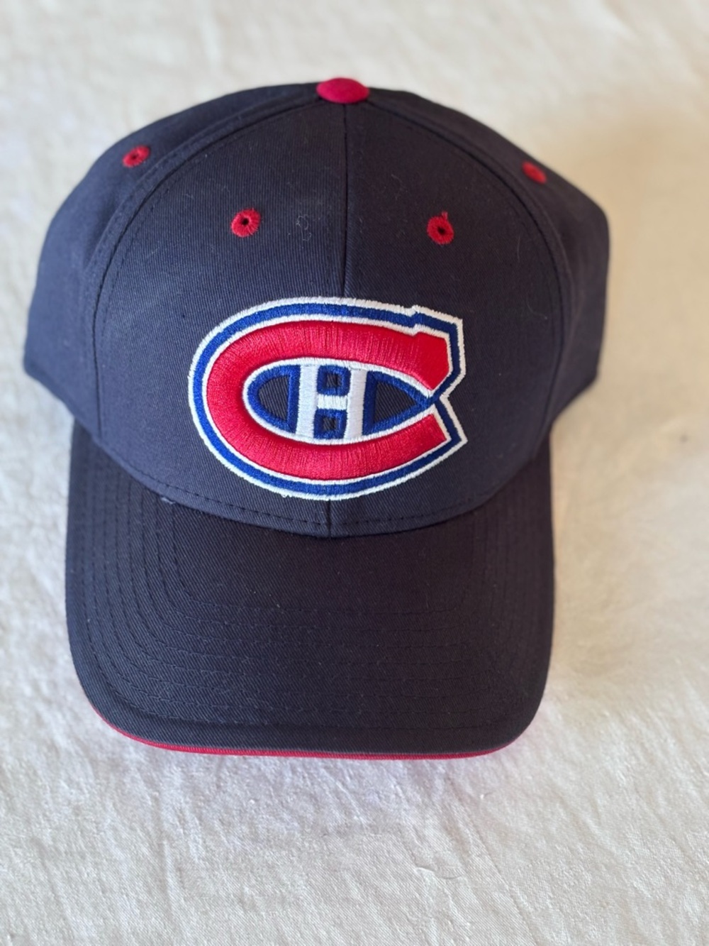 NWT Fan Favourite NHL Montreal Canadiens Cap 3D Embroidered
